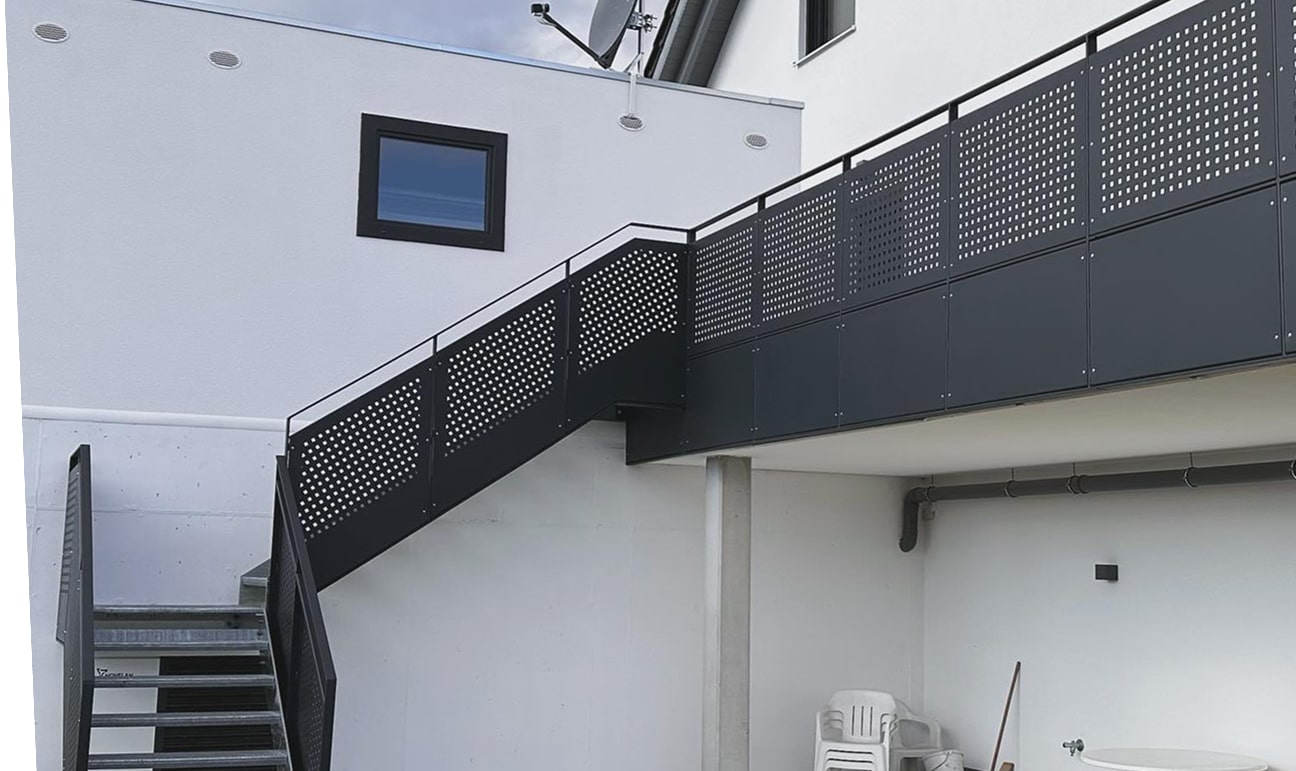 Hochwertiger-Metallbau-fur-Treppen-min